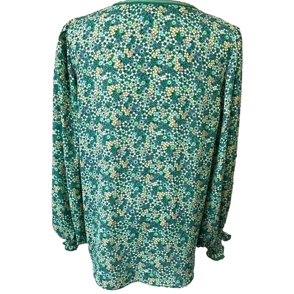 Max Studio Floral Long-Sleeved Green Blouse with Smocked Cuffs Size Large - Picture 2 of 13